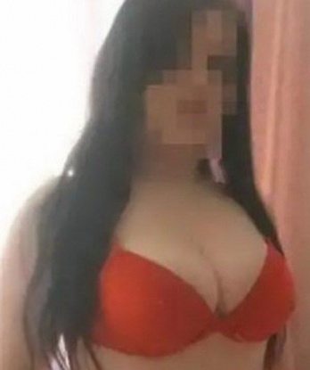 Я та, кто сделает твои фантазии реальностью! 💋 Я живу в Москве, городе страсти и возможностей. Мои услуги широки: от расслабляющего массажа до насыщенной ночи полной эмоций. Убедись в моих возможностях, заглянув на мои фото. Вне зависимости от того, какие желания у тебя есть, я гарантирую тебе незабываемое время в моей компании. Мой опыт ищет новых переживаний – давай создадим вместе нечто особенное. Отзывы обо мне говорят сами за себя – волшебная ночь с этой красавицей остается в памяти на долго. 🌟 Испытай мое мастерство и стань частью моей ночной сказки в Москве. Жду письма от тебя! 😉 Валентина